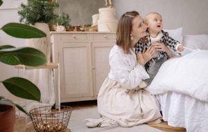 سلامت جسمانی کودکان | کاهش کج خلقی | نکات تربیتی کودکان