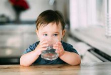 خواب کودک دلیل نوشیدن آب زیاد کودکان در شب و وظیفه مهم والدین برای مدیریت تشنگی شبانه