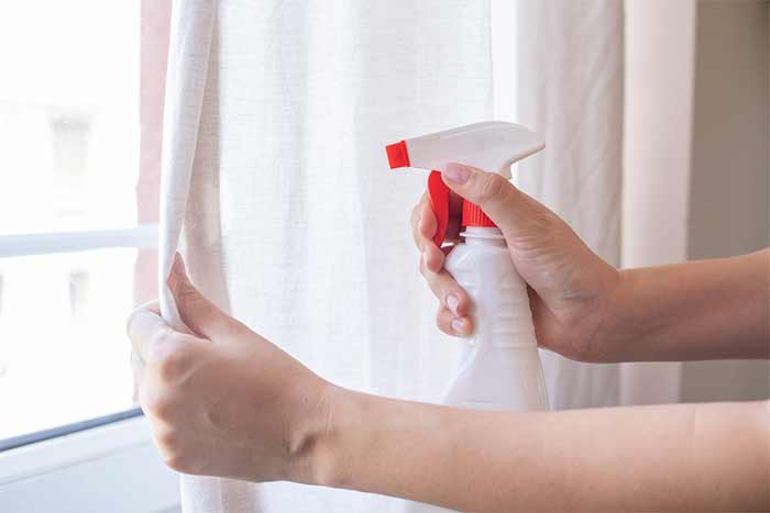 شستشوی پرده‌ها با روش سریع