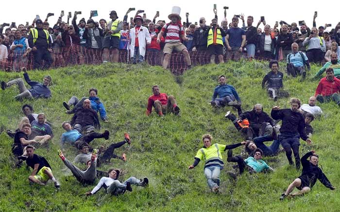 رسم غلتیدن پنیر